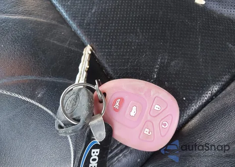 2016 Buick Enclave Premium z USA, uszkodzony, nr VIN 5GAKVCKD4GJ251265